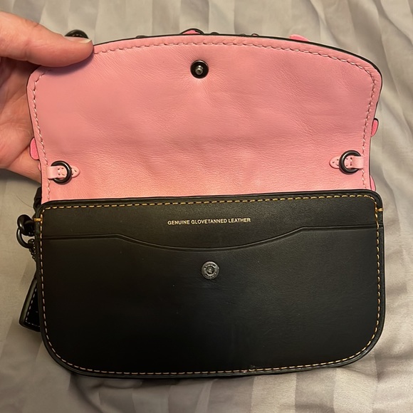 COPY - Coach wristlet - Picture 4 of 5